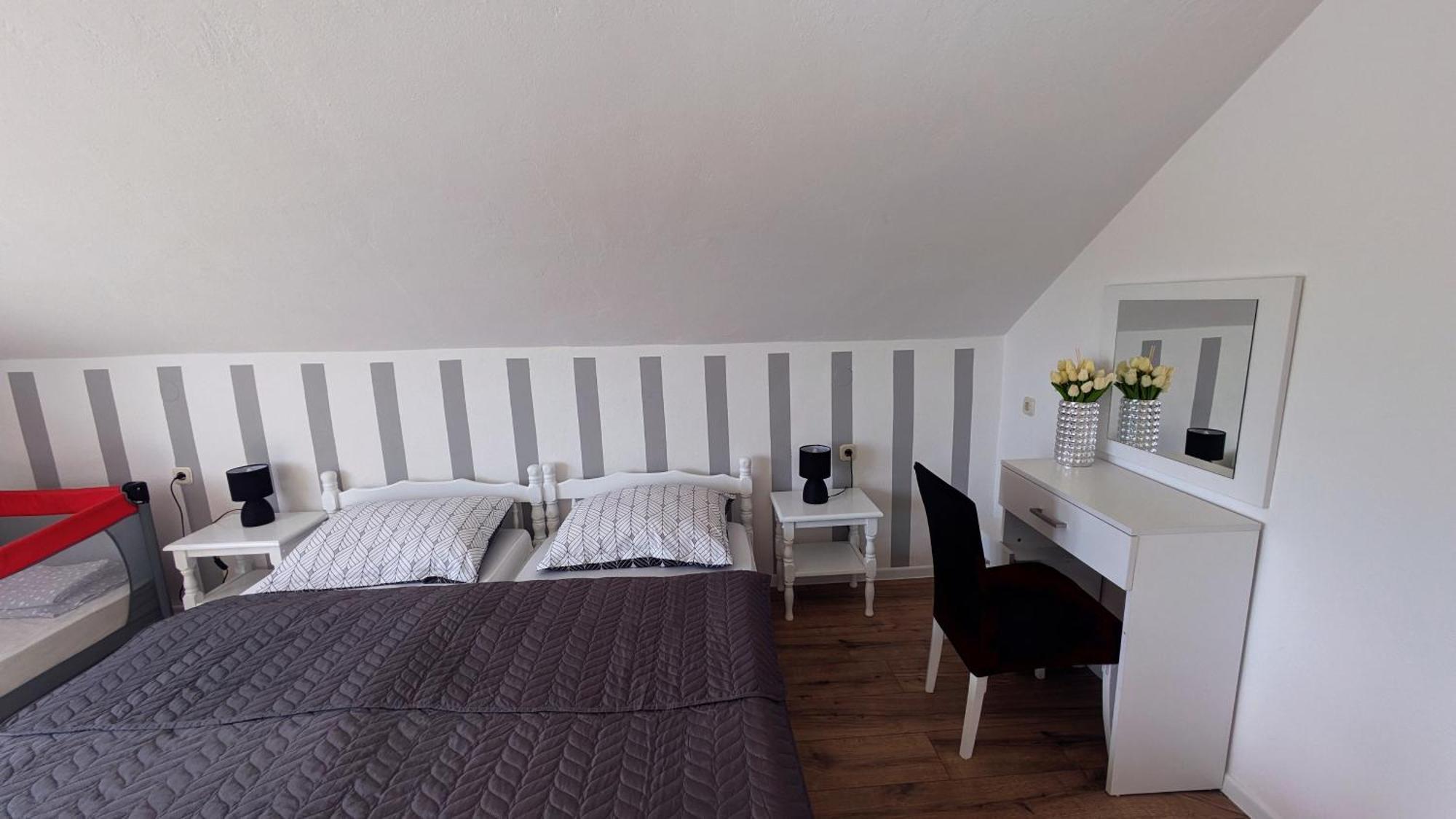 Guest House Gacka Rogic Otočac Dış mekan fotoğraf