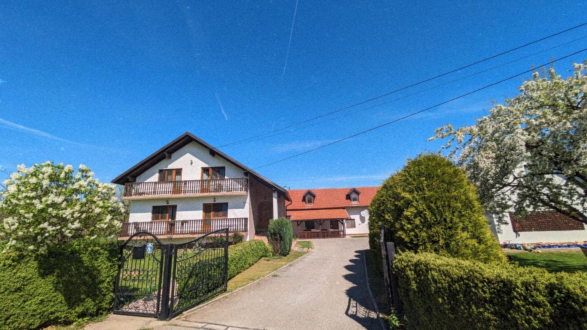 Guest House Gacka Rogic Otočac Dış mekan fotoğraf